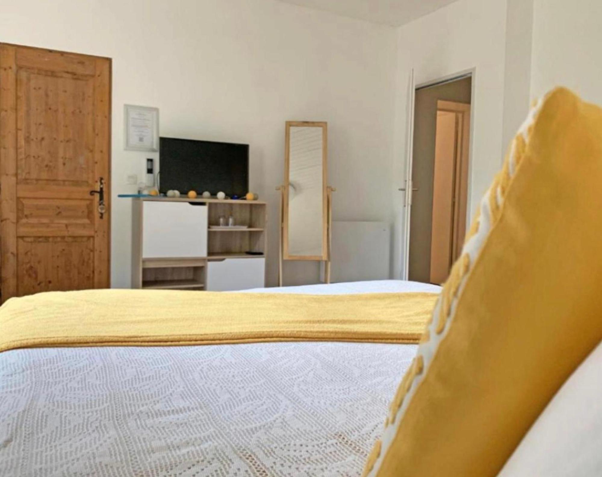 Les Tables Aux Vaches Raviege Ξενοδοχείο La Salvetat-sur-Agout Εξωτερικό φωτογραφία